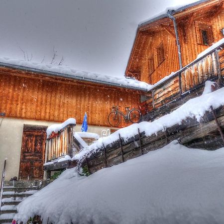 petite maison à Huez Esterno foto